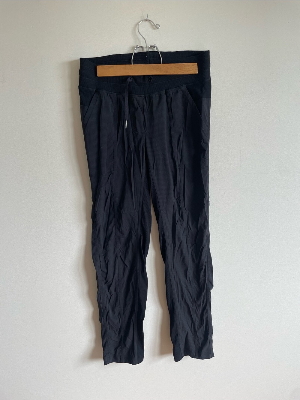 Lululemon Black Skinny Studio Pants Size 8 | Ribbed Waistband